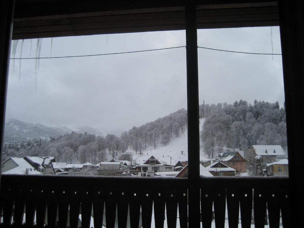 Edelweiss Hotel Bakoerjani Kamer foto